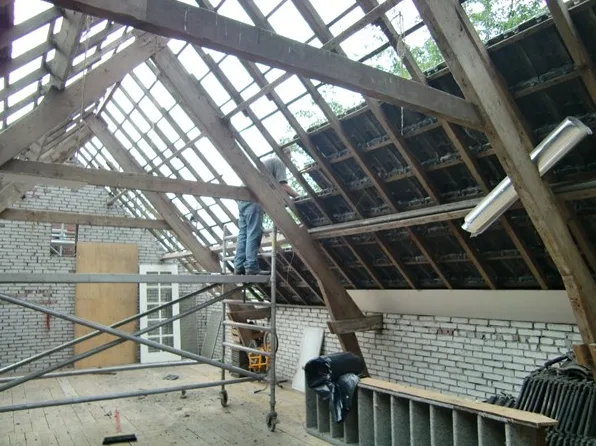 Verbouwing woonhuis te Empel: het dak is open